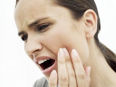专家警惕：口腔溃疡是白塞氏病的预警信号