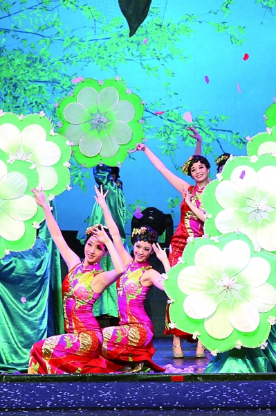 3月，大型歌舞晚会《四季情韵》在马鞍山大剧院精彩上演。