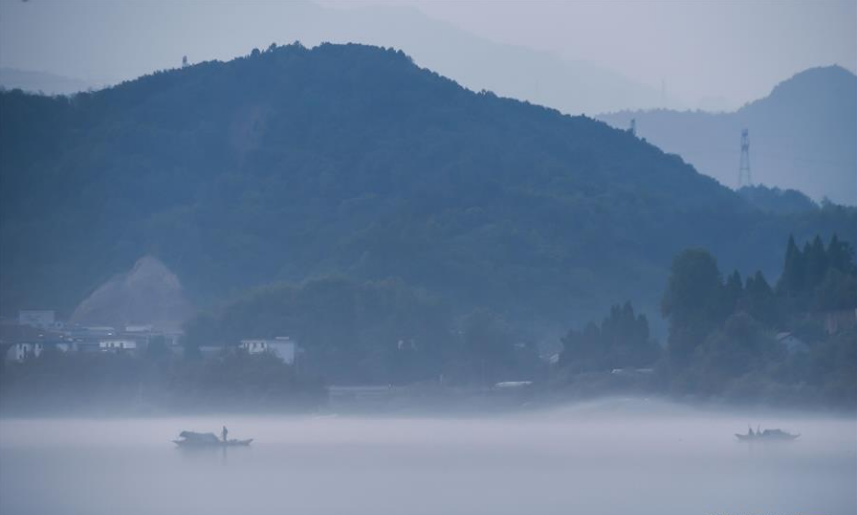 新安江奇雾